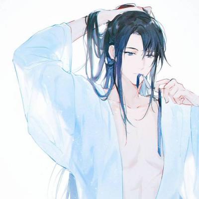00后女生瀑布前展示太极拳